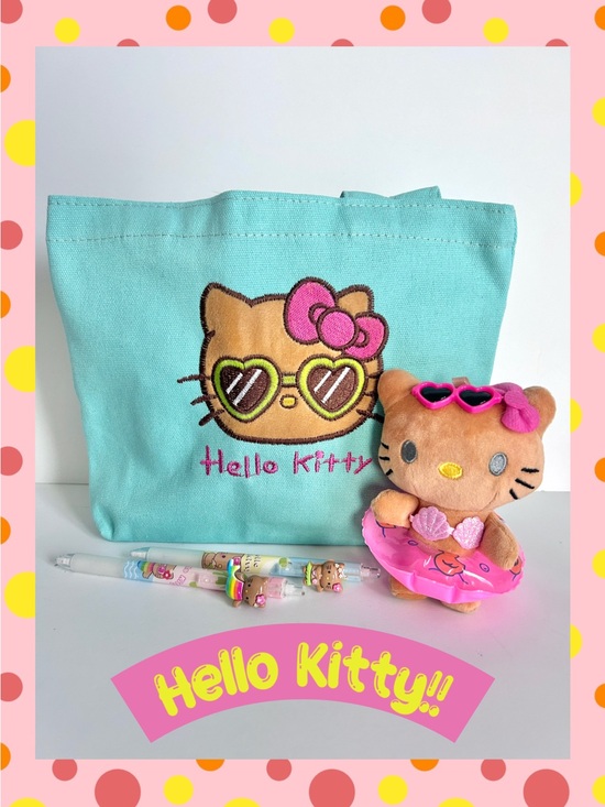 Handbags - 💖(HK404) Hello Kitty Adorable 5-Piece Tote Bag Bundle!